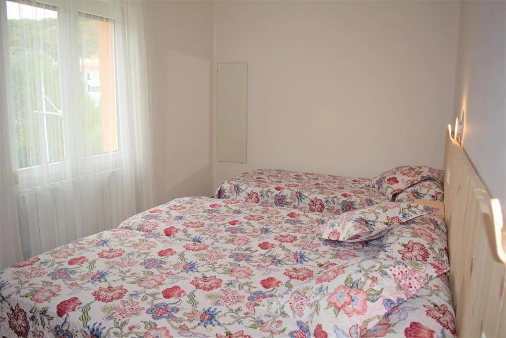Quarto Triplo com casa de banho partilhada — B&B LOS LLANOS