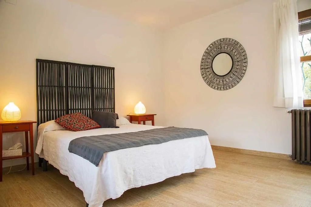 Habitación Doble con vistas al jardín — B&B Masía Aitona