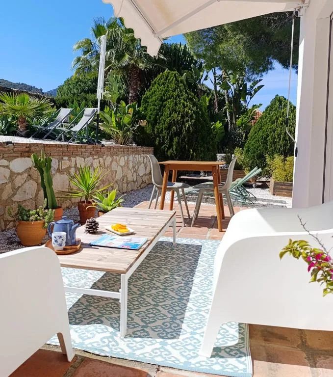 Chambre Deluxe - 1 grand lit double — B&B Villa Pinos Málaga