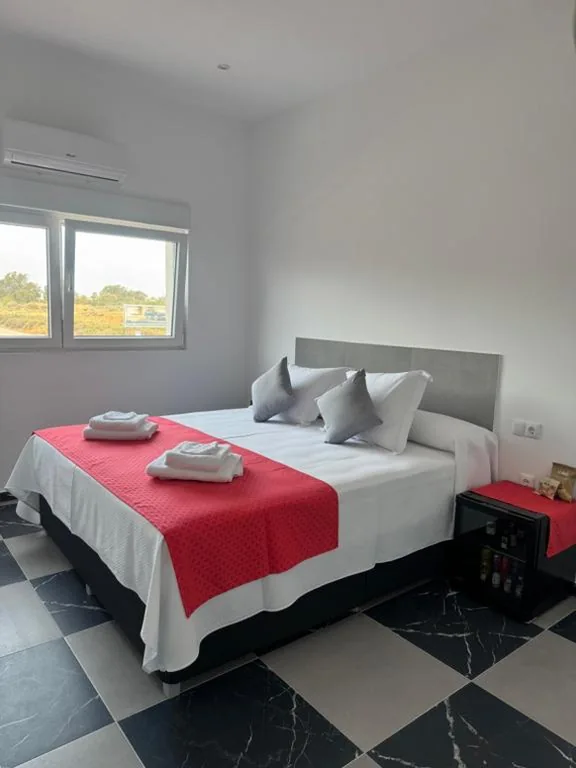 B6 Hotel