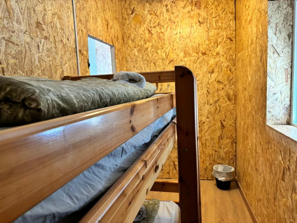 小型双人间 - 2张床 — Backpackers La Gaditana