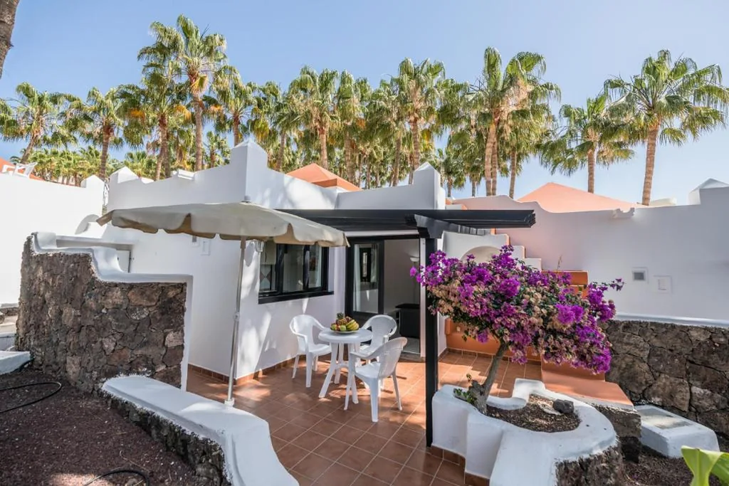 Bungalow Deluxe — Bahia Calma Beach