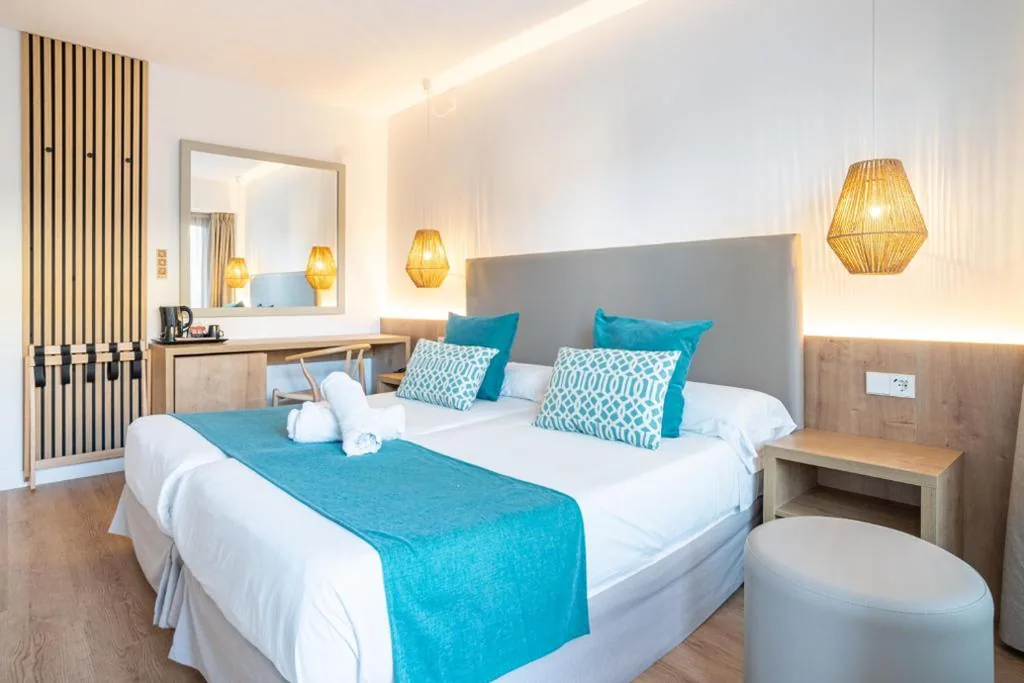 Doppelzimmer mit Gartenblick — Bahía de Alcudia Hotel & Spa