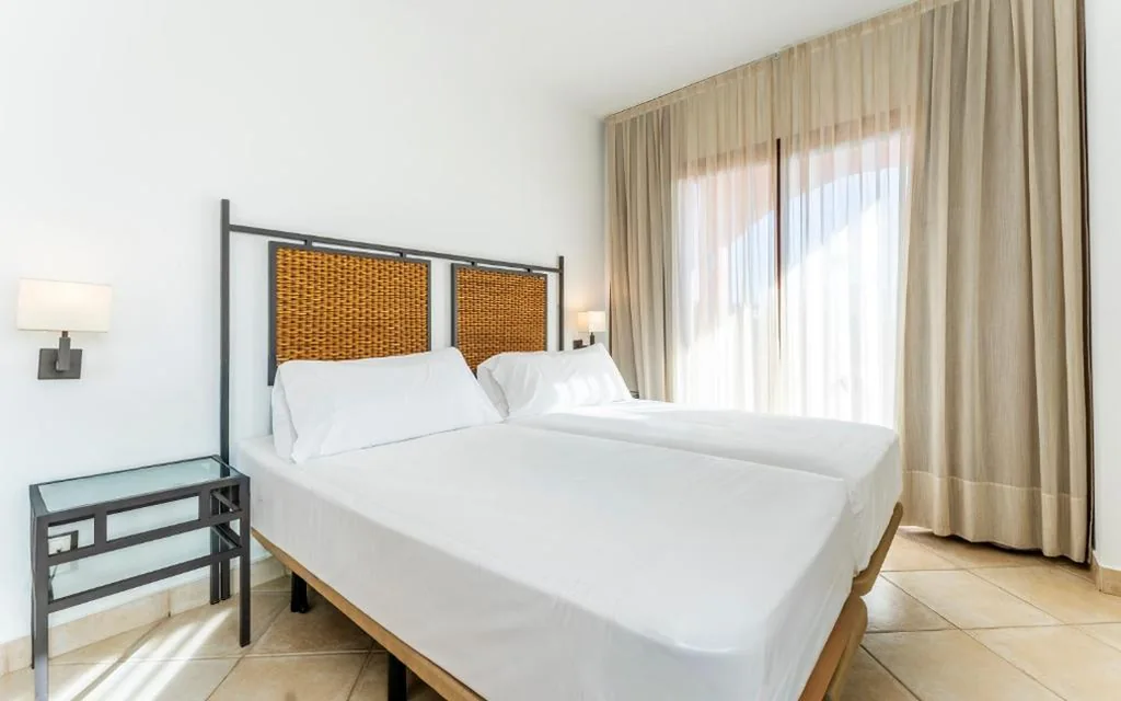 Camera Comfort (2 adulti + 1 bambino) — Bakour Oh Nice Costa del Sol
