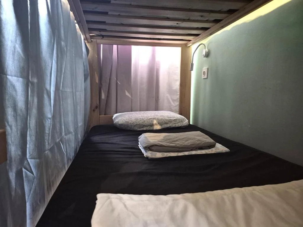 Cama en habitación compartida mixta de 8 camas — Balea Hostel