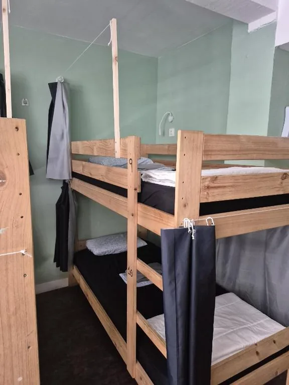Litera en habitación compartida mixta — Balea Hostel
