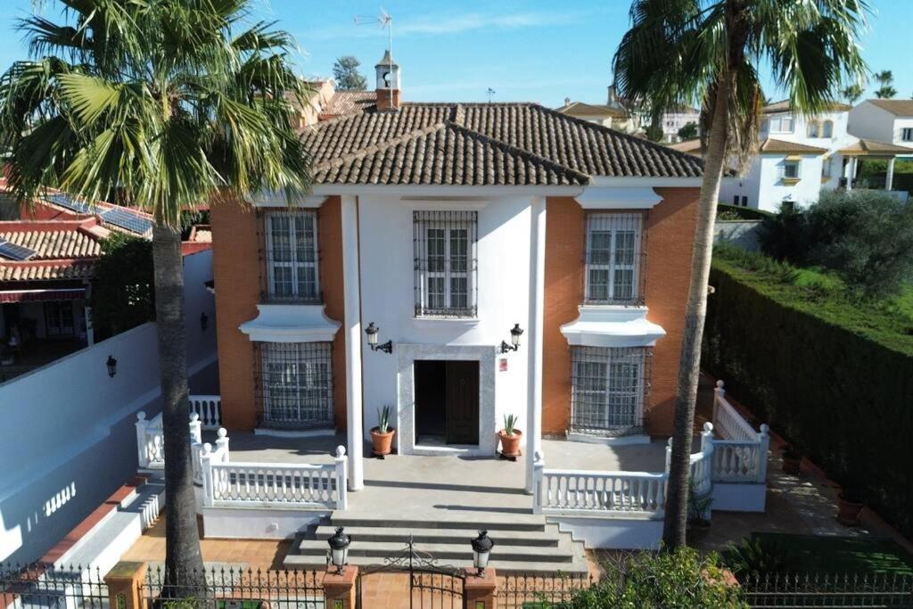 Baledy Apartments- Villa Candelaria Luxury Sevilla