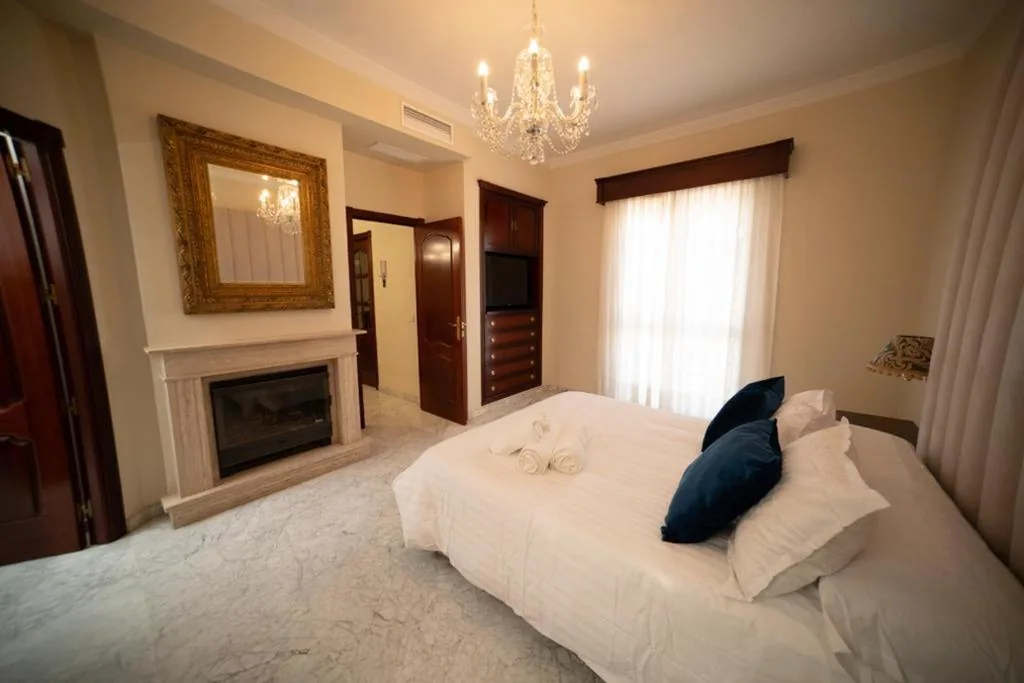 Baledy Apartments- Villa Candelaria Luxury Sevilla
