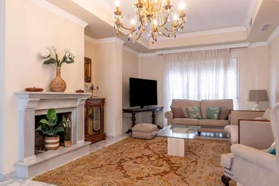 Baledy Apartments- Villa Candelaria Luxury Sevilla — foto 6