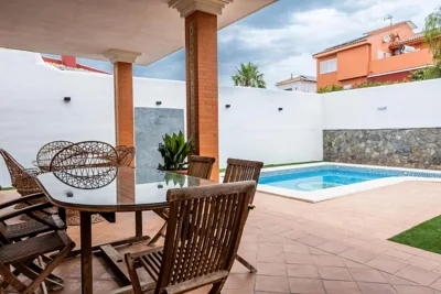 Baledy Apartments- Villa Candelaria Luxury Sevilla — foto 11