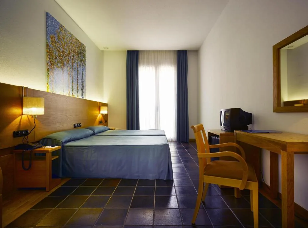 Habitación Familiar con acceso al spa — Balneario de Archena - Hotel Levante