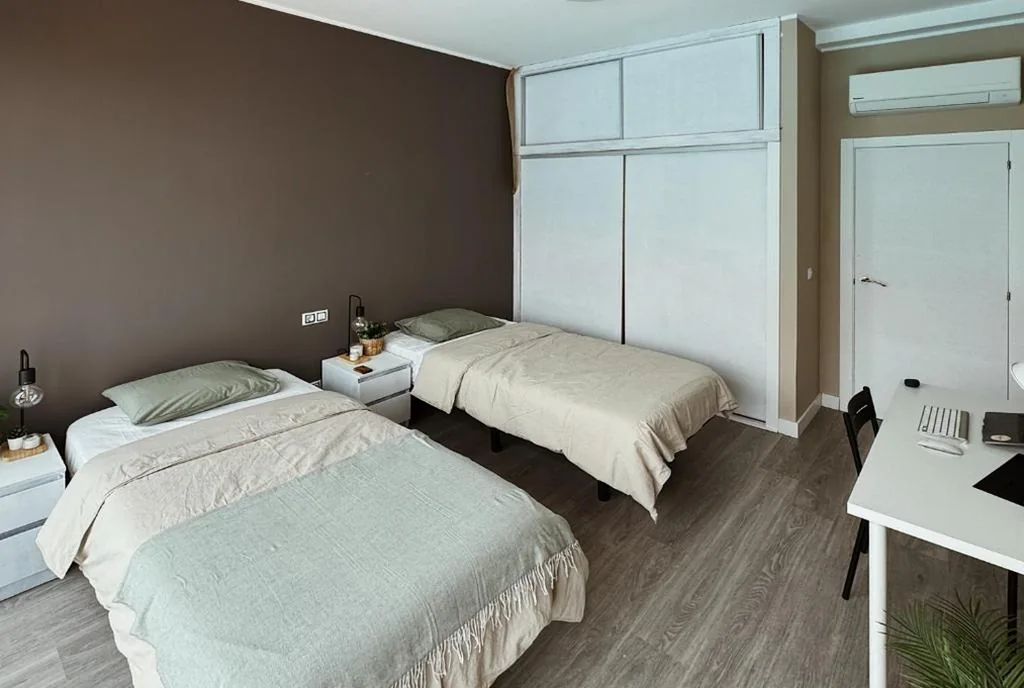 Cama individual en habitación compartida — Banama Coliving 1 - Coworking, Surf & Yoga