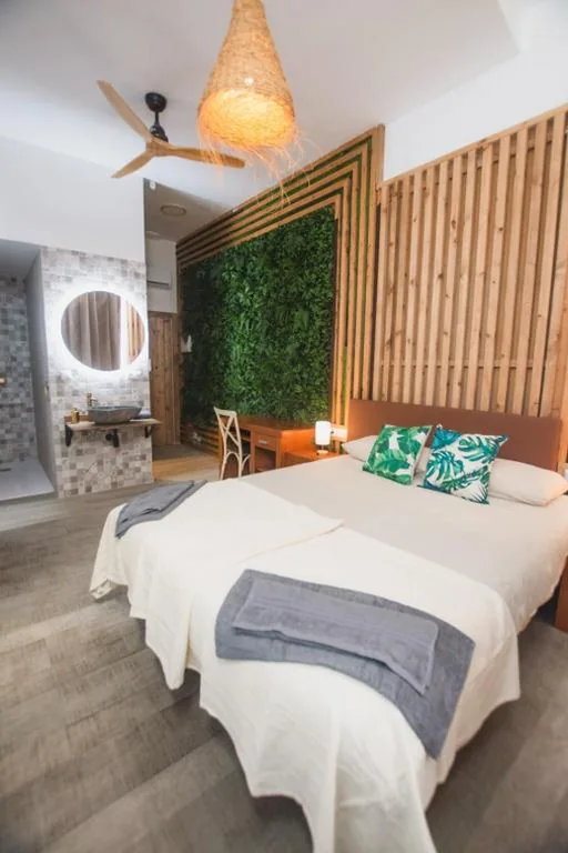 Deluxe Double Room — Banana Beach Patacona Rooms