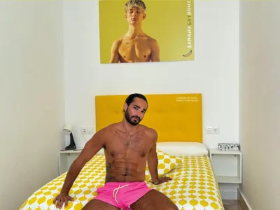 Banana Gay House - Only Men — 照片 8