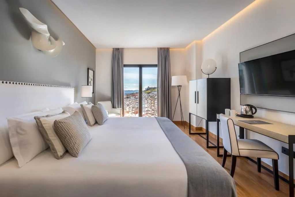 Camera doppia Deluxe con balcone e vista sulla piscina (2 persone) — Barceló Aracena & Spa