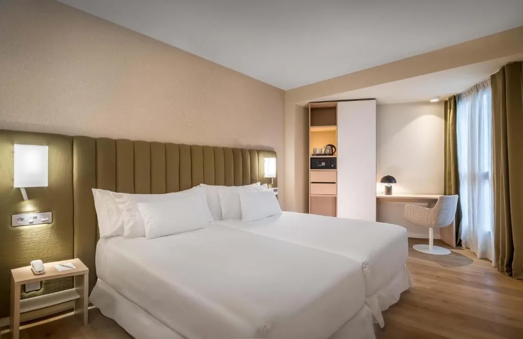 2 Quartos Duplos Comunicantes — Barceló Bilbao Nervión
