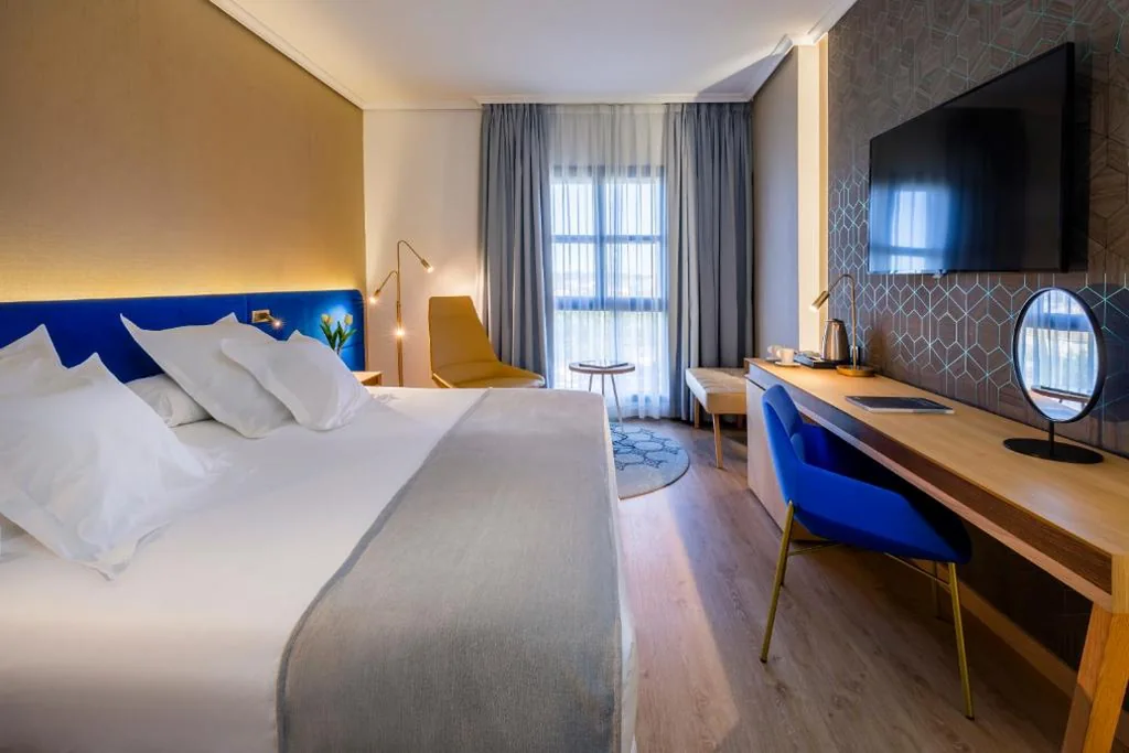 Deluxe tweepersoonskamer - 1 of 2 bedden — Barceló Cáceres V Centenario