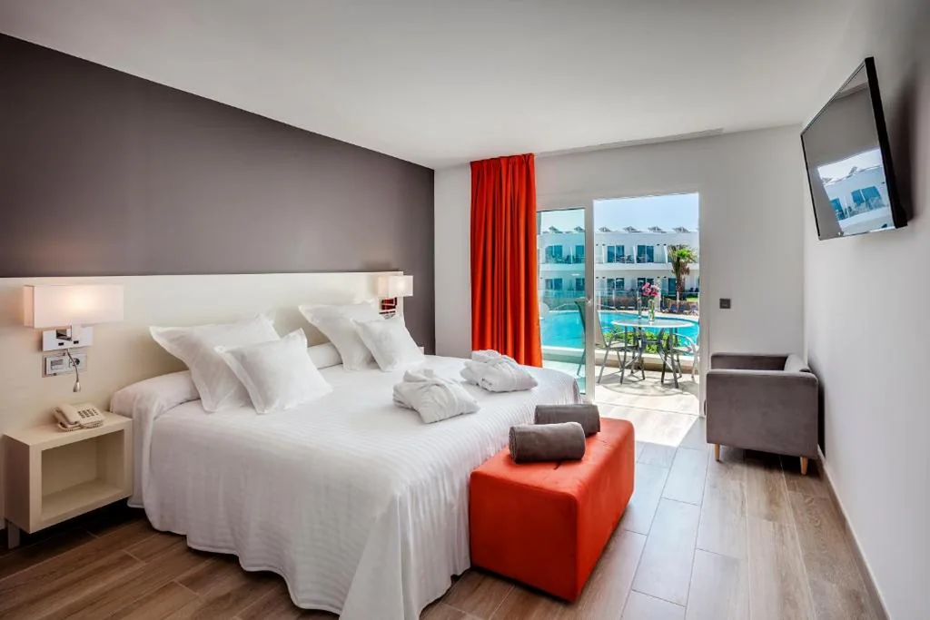 Deluxe Double Room — Barceló Corralejo Sands