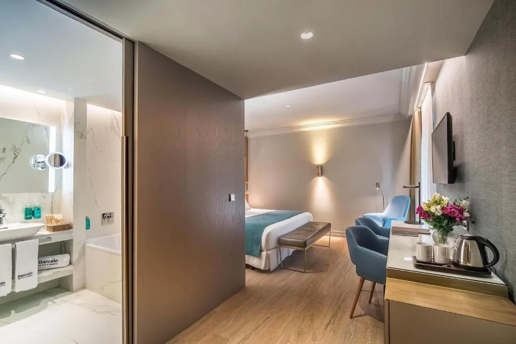 Habitación Familiar (2 adultos y 2 niños) — Barceló Emperatriz