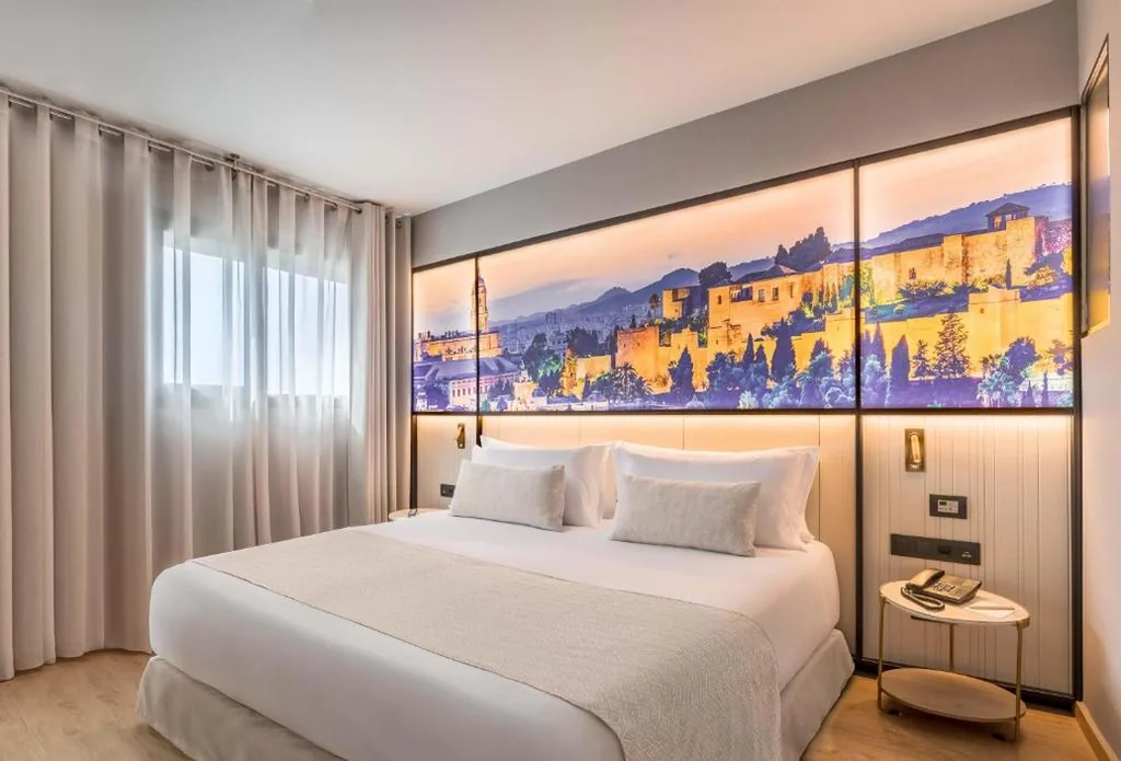 Suite Junior Familiare (2 adulti + 2 bambini) — Barceló Malaga