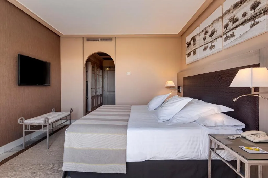 Camera Superior con Letto Supplementare (2 adulti + 1 bambino) - letto matrimoniale — Barceló Montecastillo Golf