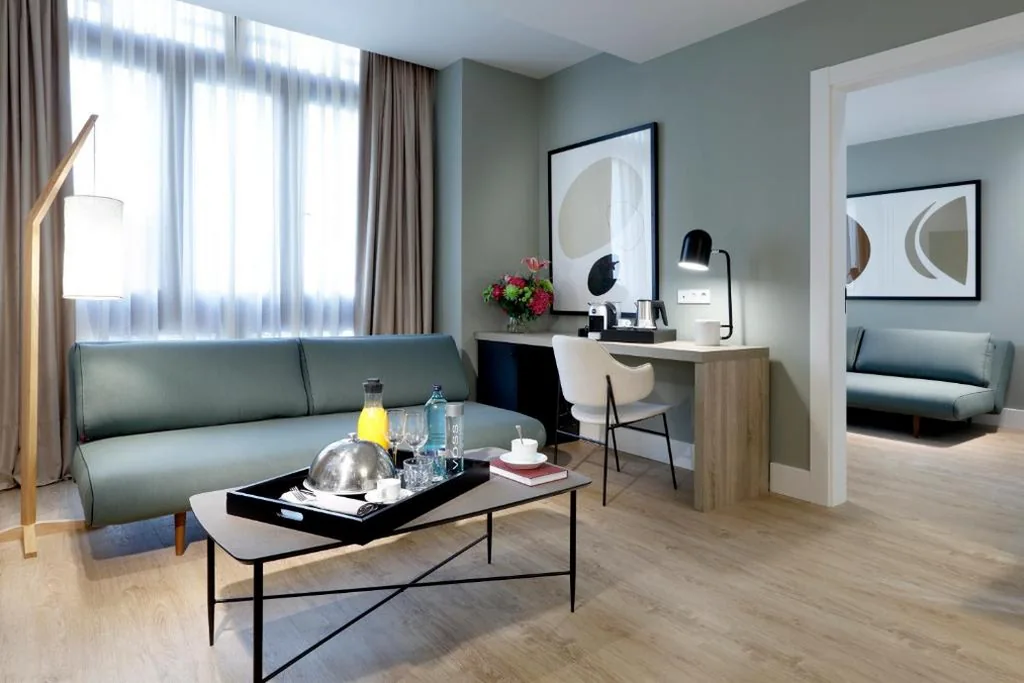 ジュニアスイート — Barceló Oviedo Cervantes