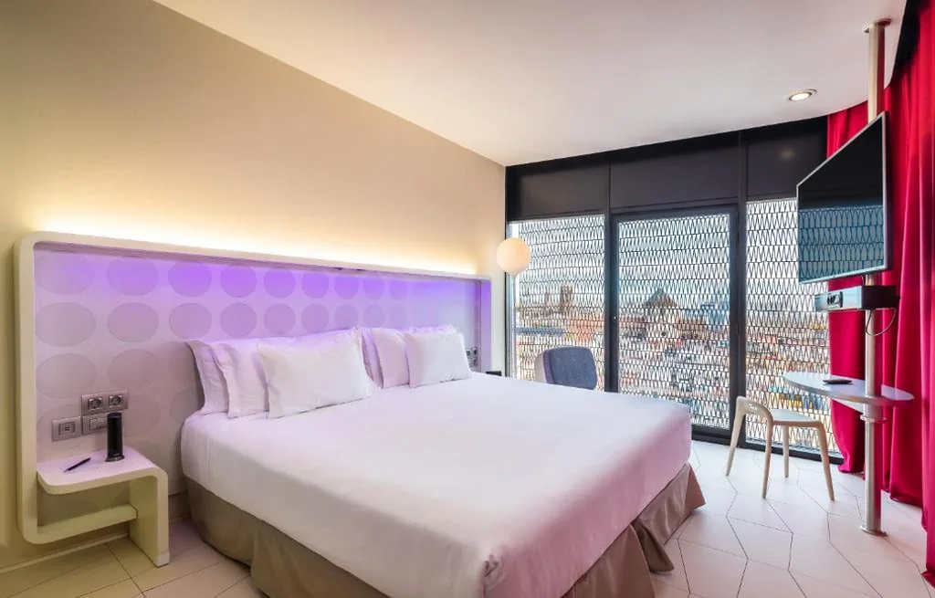 Alojamiento Deluxe con vistas de Barcelona — Barceló Raval