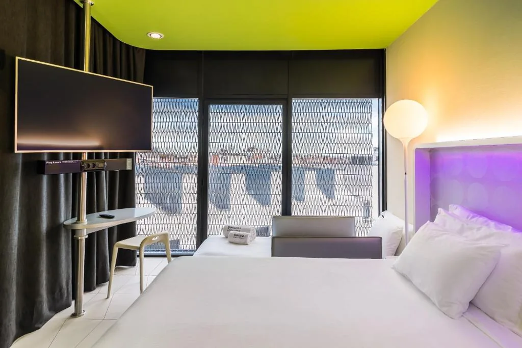 Habitación Triple Superior (3 adultos) — Barceló Raval
