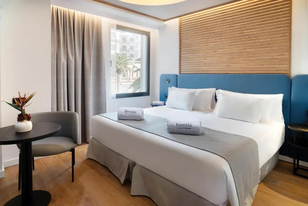 Quarto Duplo com Vista para a Cidade - 1 ou 2 camas — Barceló Santa Cruz Contemporáneo
