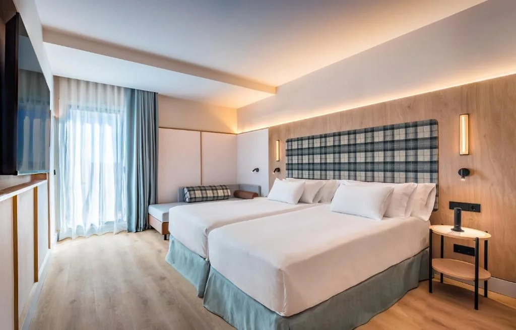 Habitación Superior con terraza — Barcelo Valladolid