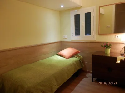 Barcelona Central Garden Hostal — foto 12