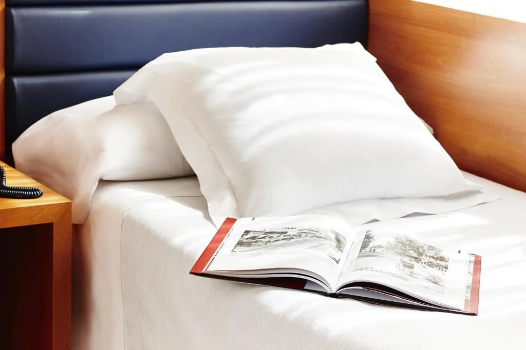 Kleines Basic-Doppelzimmer - 2 Einzelbetten — Barcelona Century Hotel