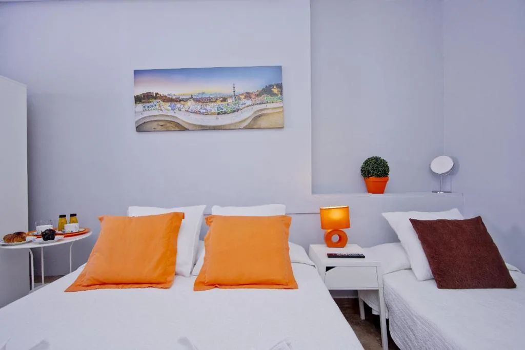 Barcelona City Seven Hostal