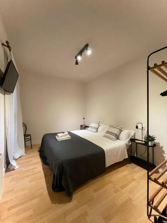 Doppelzimmer mit Gemeinschaftsbad – 1 oder 2 Betten — Barcelona PR Guesthouse