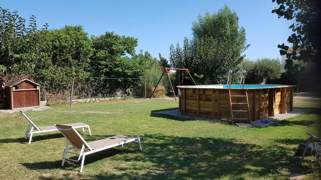 Casa de 3 dormitorios — Barraca típica del Delta, con piscina, jardín y barbacoa - Deltavacaciones