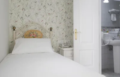 Basic Hotel Puerta de Sevilla — foto 3