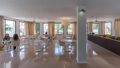 Bay Hotel — foto 11