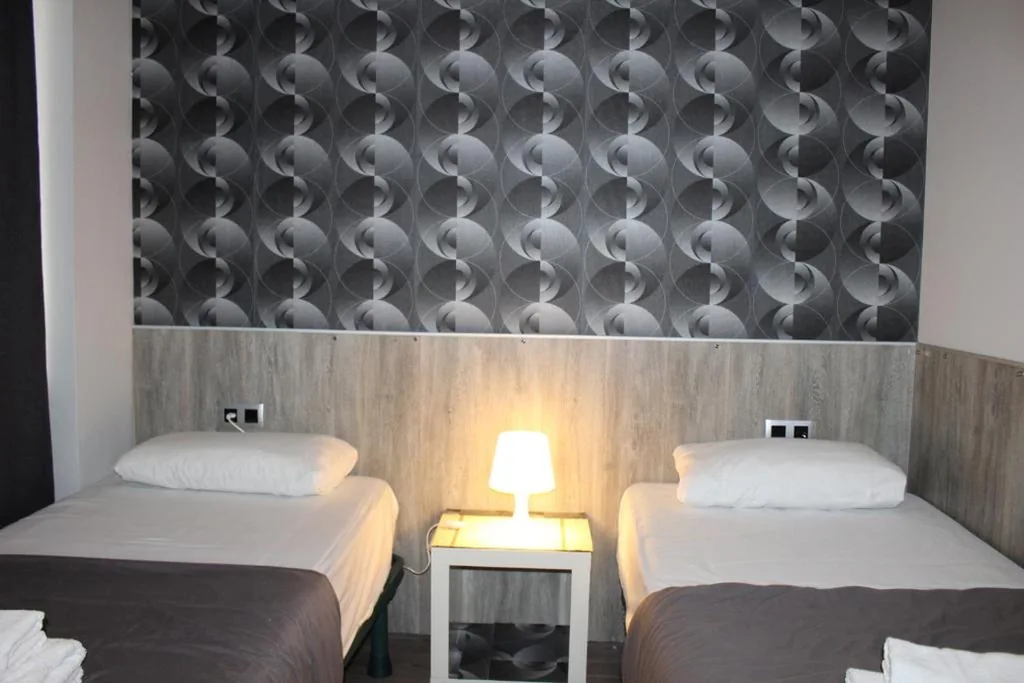 Doppelzimmer mit Gemeinschaftsbad - 1 oder 2 Betten — BCN Condal Hostal