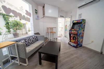 Be Happy Hostel - Albergue en el centro de Nerja — Foto 5