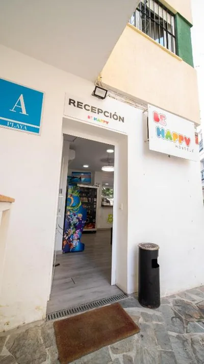Be Happy Hostel - Albergue en el centro de Nerja — Foto 9