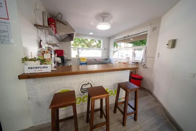 Be Happy Hostel - Albergue en el centro de Nerja — Foto 10