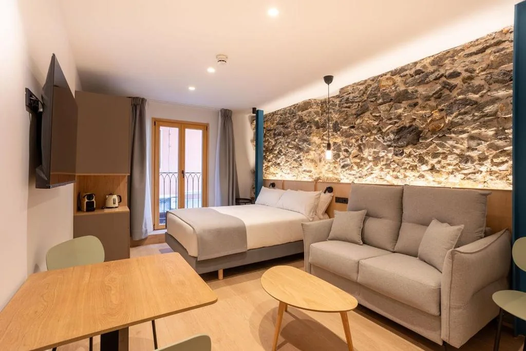 Deluxe-Studio — Be10 Suites, Bermeo