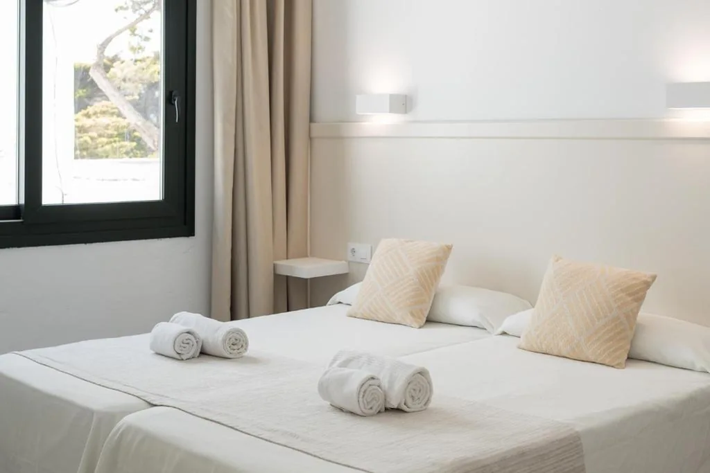 Apartment mit Poolblick — Beach Club Menorca