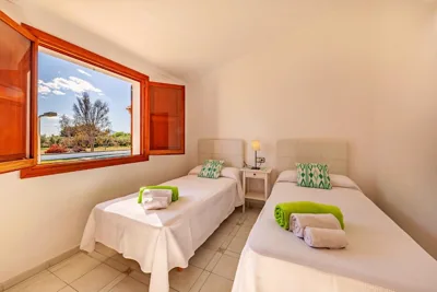 Beach Villa Can Carles by Sealand Villas — 写真 2