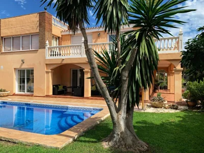Beach Villa Costanera in Marbella — 照片 4