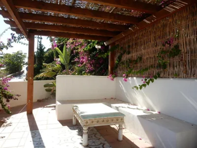 BEACH VILLA ,Nerja, Seaview, Pool, 3 bedrooms, huge terrace and garden — foto 9