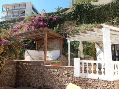 BEACH VILLA ,Nerja, Seaview, Pool, 3 bedrooms, huge terrace and garden — foto 10