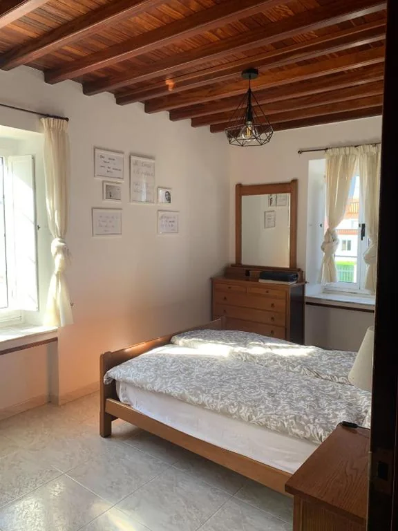 Doppelzimmer mit Gemeinschaftsbad — Beachfront Surf & Holiday House, Charming & Quiet