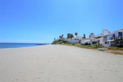 Beachhouse GALORE — photo 12