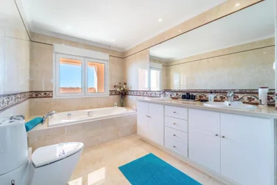 Beachside villa with panoramic sea views — foto 3